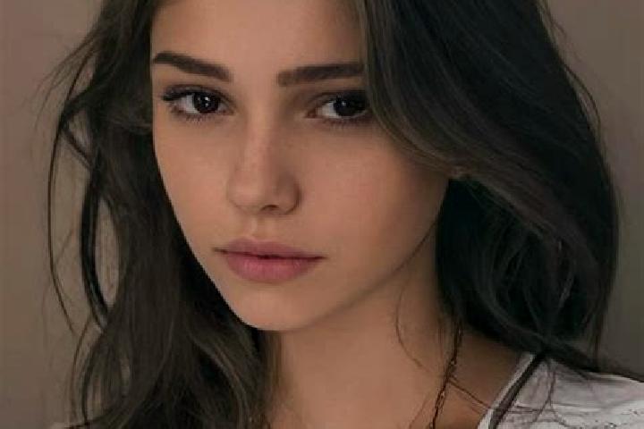 Aubrey, 24, a chestnut brown-eyed slavic companion based in Banjar Gede. Offering GFE, Erotic Massage, Party Girl. Available for incall and outcall, day and ...