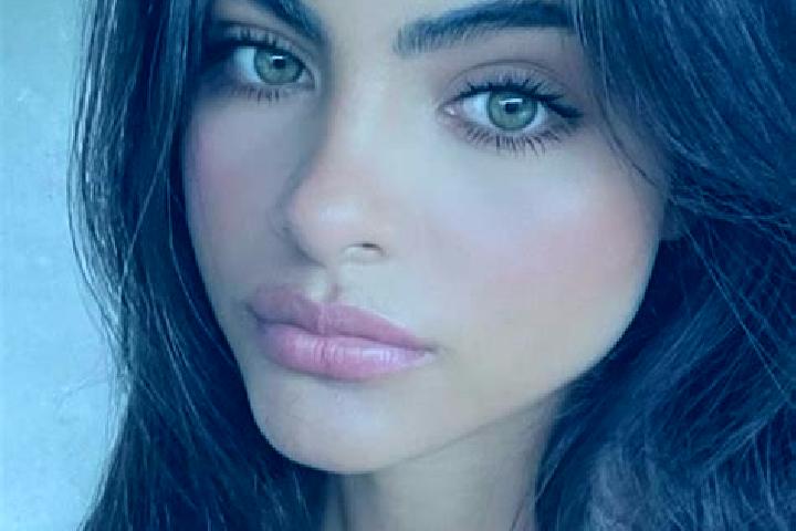 Aubrey, 24, a dark blonde dark-eyed indian companion based in Melykut. Offering Deep French Kissing, Overnight, Massage, Erotic Massage, BDSM. Available for ...