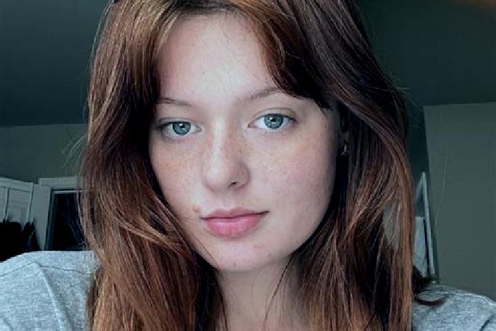 Aubrey, 24, a red grey-eyed mediterranean companion based in Light Oak. Offering CIM, Tantra, Striptease, Overnight. Available for incall and outcall, overni...