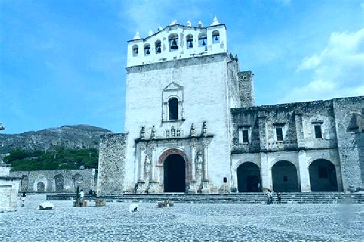 Aubrey, 24 — Escort in Chichicaxtla, Mexico