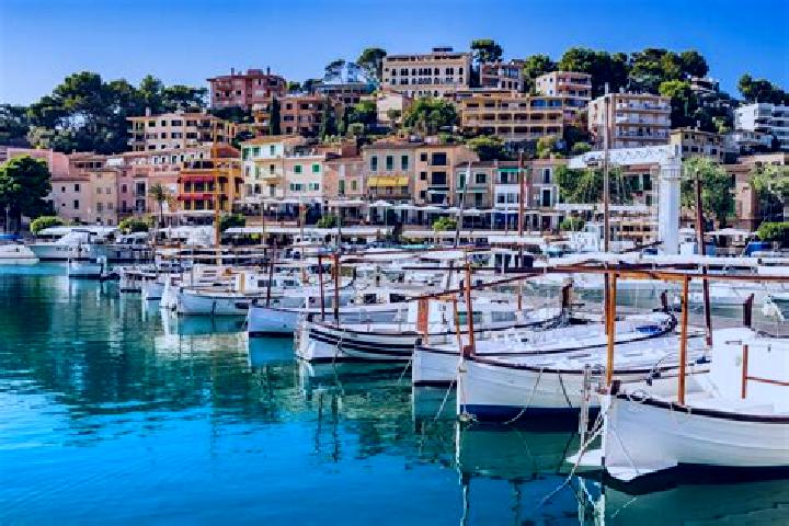 Aubrey, 24 — Escort in Port de Soller, Spain