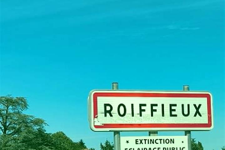 Aubrey, 24 — Escort in Roiffieux, France
