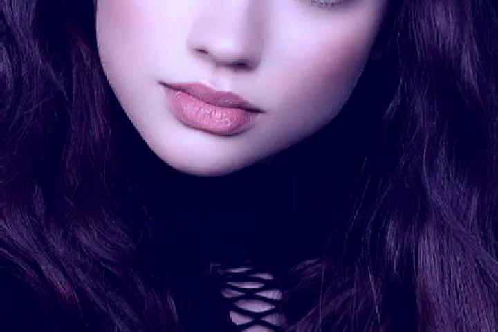 Aubrey, 25, a brunette dark-eyed european companion based in Melgven. Offering Dinner Date, Travel Companion, OWO. Available for incall and outcall, day and ...