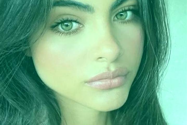 Aubrey, 25, a brunette green-eyed caucasian companion based in Dudzele. Offering Dinner Date, A-Level, Couples. Available for incall and outcall, day and eve...