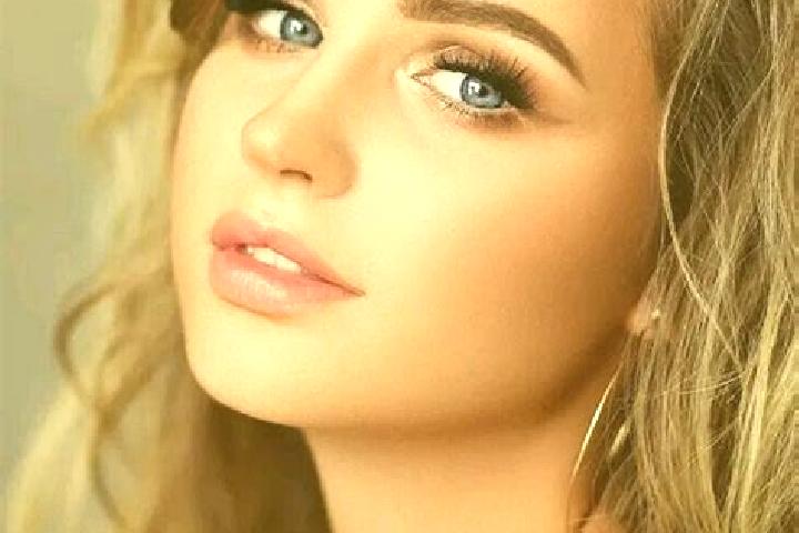 Aubrey, 25, a dark blonde blue-eyed caribbean companion based in Millbridge. Offering Travel Companion, Dinner Date, Erotic Massage. Available for incall and...