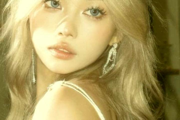 Aubrey, 25, a platinum blonde dark-eyed asian companion based in Stora Melloesa. Offering 69, Roleplay, GFE, Tantra, A-Level. Available for incall and outcal...