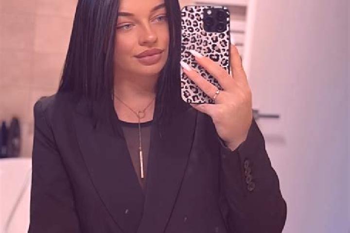 Aubrey, 25 — Escort in Medvedivtsi, Ukraine