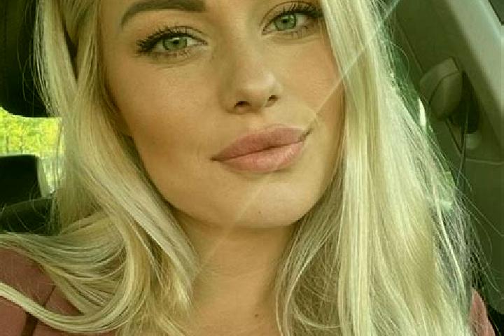 Aubrey, 26, a blonde hazel-eyed caribbean companion based in Cauaceu. Offering Prostate Massage, Fetish, BDSM, Striptease. Available for incall and outcall, ...