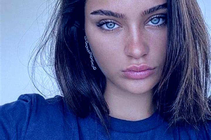 Aubrey, 26, a brunette blue-eyed middle eastern companion based in Black Rock. Offering Couples, Girlfriend Experience, BDSM, Party Girl, Striptease. Availab...