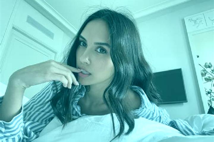 Aubrey, 26, a brunette grey-eyed ebony companion based in Modra. Offering Roleplay, Travel Companion, Girlfriend Experience. Available for incall and outcall...