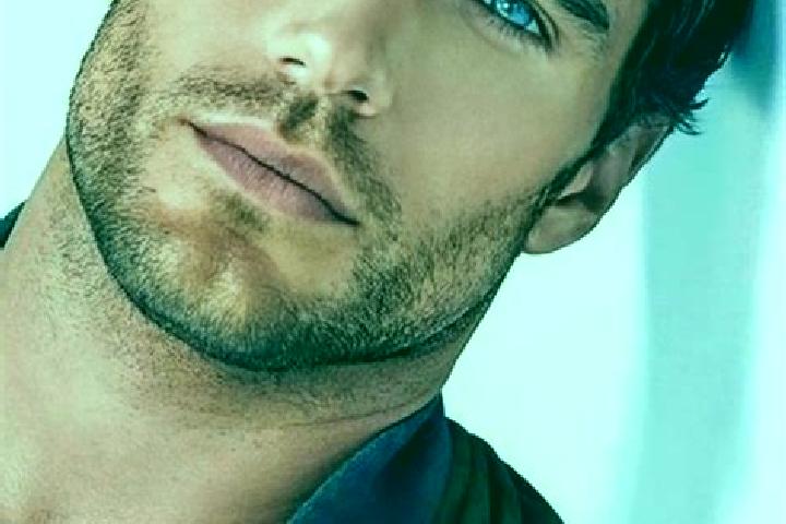 Aubrey, 27, a black blue-eyed mediterranean companion based in Kahang. Offering Duos, Tantra, BDSM. Available for incall and outcall, day and evening dates.