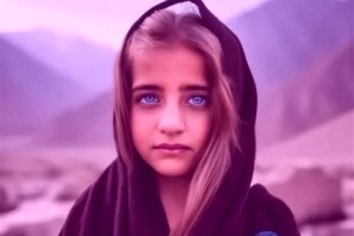 Aubrey, 27, a blonde brown-eyed middle eastern companion based in Chotyne. Offering BDSM, Fetish, Erotic Massage. Available for incall and outcall, overnight...