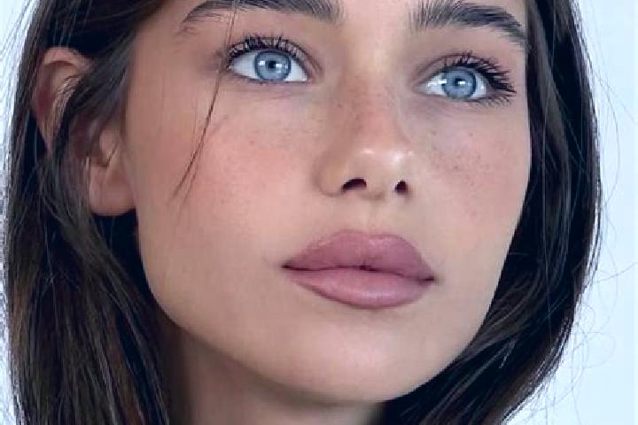 Aubrey, 27, a brunette brown-eyed slavic companion based in Juzcar. Offering Erotic Massage, Massage. Available for incall and outcall, overnight bookings av...