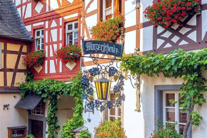 Aubrey, 27 — Escort in Burdenbach, Germany