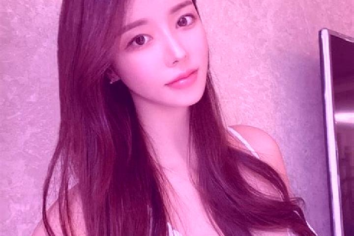 Aubrey, 27 — Escort in Dama, China