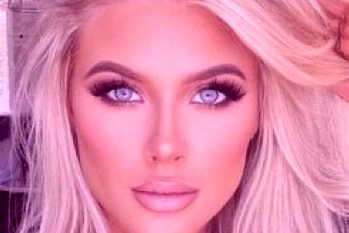 Aubrey, 28, a platinum blonde blue-eyed asian companion based in Oud-Beijerland. Offering Duos, Prostate Massage, Erotic Massage, Couples. Available for inca...