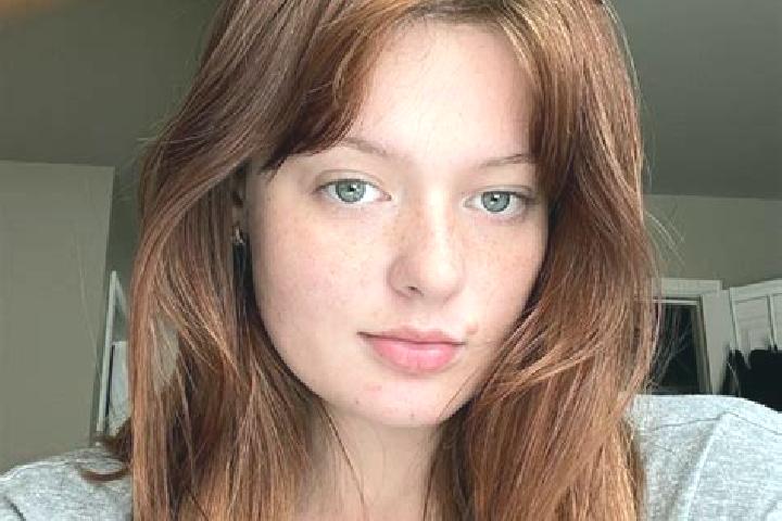 Aubrey, 28, a red green-eyed european companion based in San Francisco Periban. Offering Girlfriend Experience, Erotic Massage, BDSM, A-Level, Fetish. Availa...