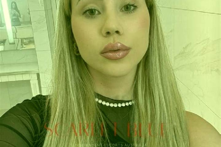 Aubrey, 28 — Escort in Francisco Macedo, Brazil