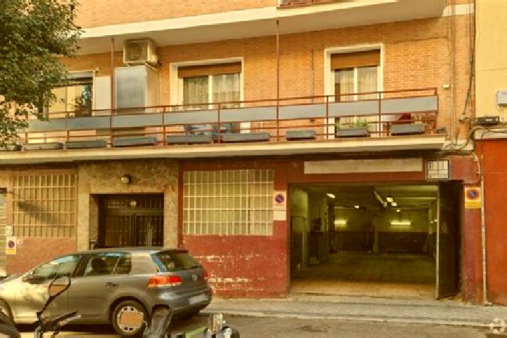 Aubrey, 28 — Escort in Matamala de Almazan, Spain