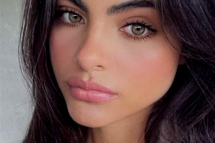 Aubrey, 29, a chestnut hazel-eyed indian companion based in Temalacaco. Offering GFE, Overnight, BDSM. Available for incall and outcall, overnight bookings a...