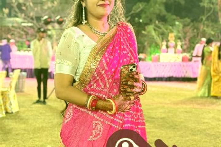 Aubrey, 29 — Escort in Naina Devi, India