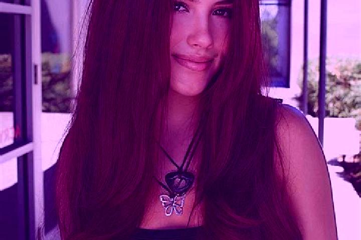 Aubrey, 30, a auburn dark-eyed latina companion based in Chillon. Offering Domination, Girlfriend Experience, Massage, Striptease. Available for incall and o...