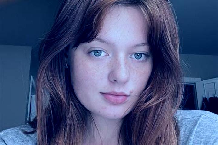 Aubrey, 30, a auburn green-eyed mixed companion based in Waasmont. Offering Domination, CIM, Travel Companion, A-Level. Available for incall and outcall, day...
