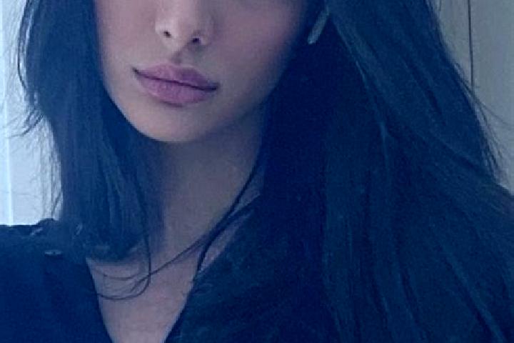 Aubrey, 30, a black dark-eyed middle eastern companion based in Sedriano. Offering Massage, Couples, GFE, OWO. Available for incall and outcall, day and even...