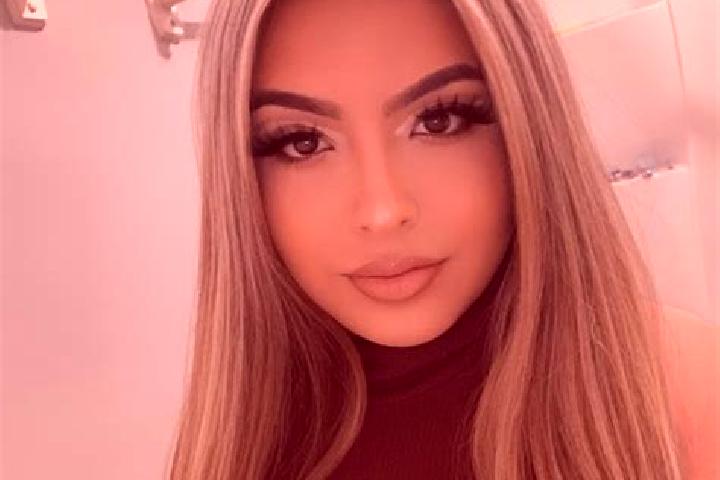 Aubrey, 30, a blonde brown-eyed latina companion based in Frankendorf. Offering Couples, Prostate Massage, GFE, Domination, Fetish. Available for incall and ...