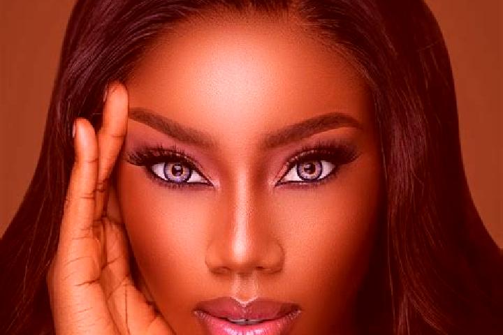 Aubrey, 30, a chestnut blue-eyed ebony companion based in Chakghat. Offering Domination, Erotic Massage, CIM. Available for incall and outcall, day and eveni...