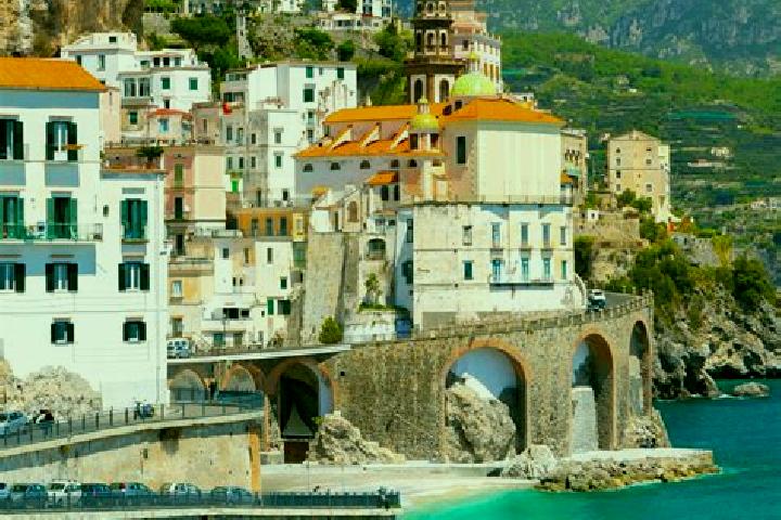 Aubrey, 30 — Escort in Calciano, Italy