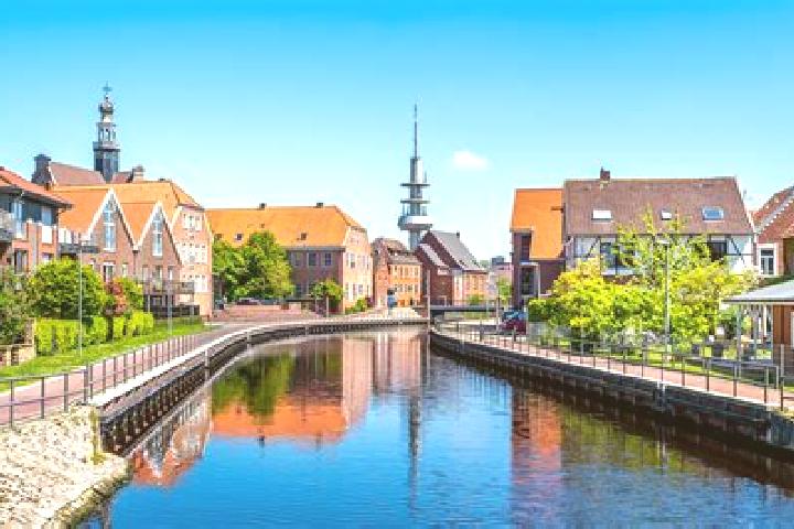 Aubrey, 30 — Escort in Emden, Germany