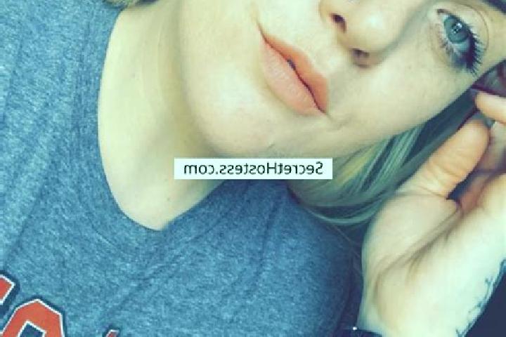 Aubrey, 30 — Escort in Oak Brook, United States