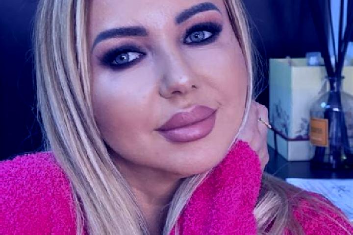 Aubrey, 30 — Escort in Petran, Albania