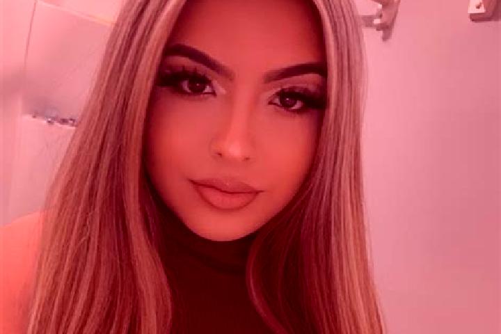 Aubrey, 31, a auburn blue-eyed mixed companion based in Hochscheid. Offering Dinner Date, Prostate Massage, Travel Companion. Available for incall and outcal...