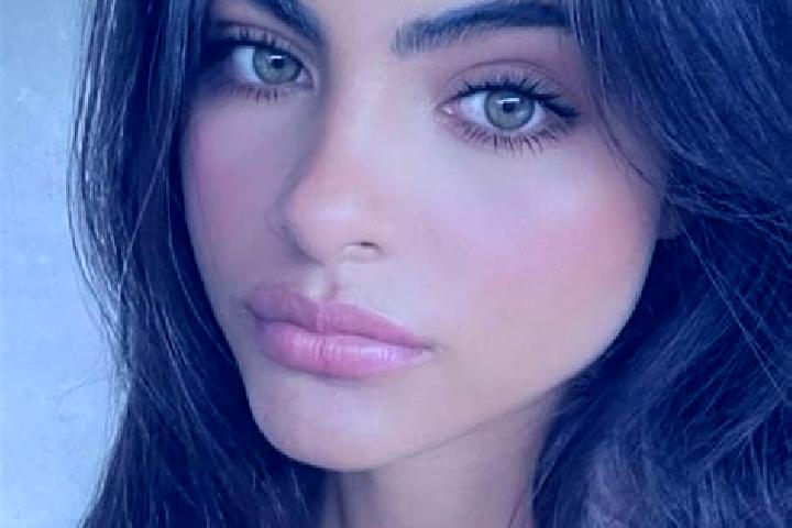 Aubrey, 31, a brunette green-eyed european companion based in Peachester. Offering Party Girl, Roleplay, Fetish, Prostate Massage. Available for incall and o...