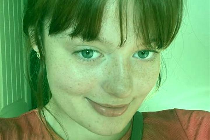 Aubrey, 31, a red brown-eyed caucasian companion based in Lannilis. Offering Girlfriend Experience, 69, GFE, BDSM, Domination. Available for incall and outca...