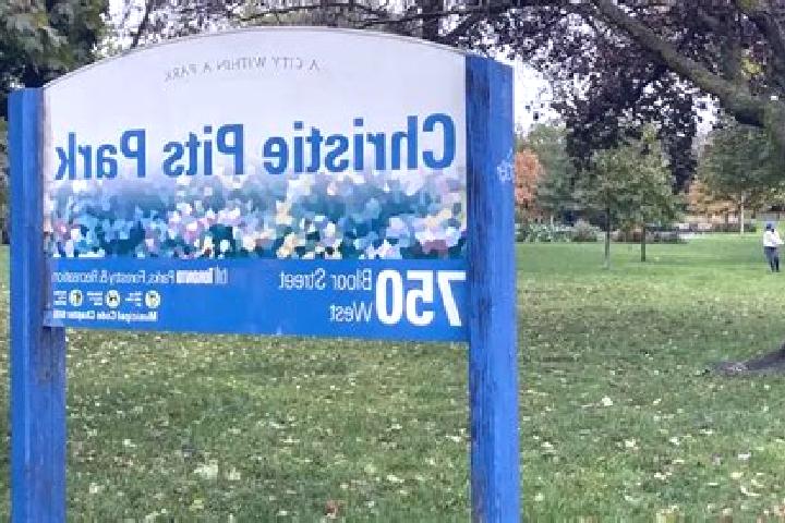 Aubrey, 31 — Escort in Christie Park, Canada