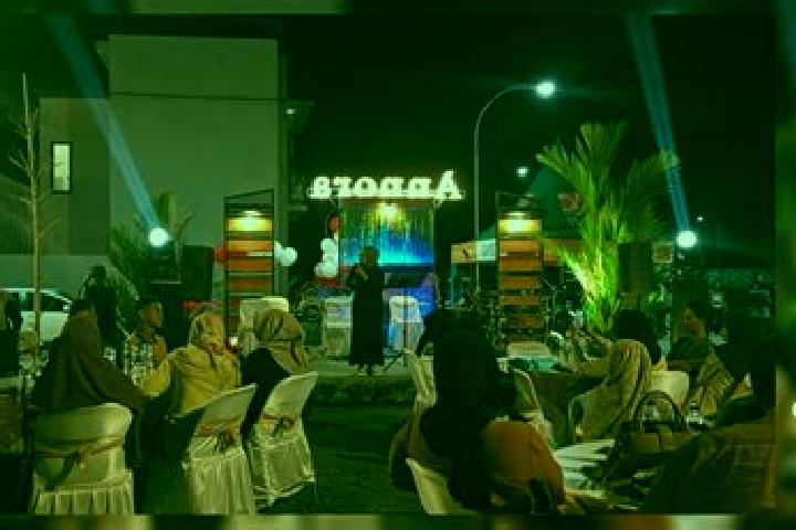 Aubrey, 31 — Escort in Sumbersuko, Indonesia