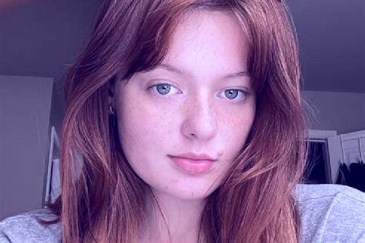 Aubrey, 32, a auburn hazel-eyed caucasian companion based in Nakajah. Offering Duos, Couples, CIM. Available for incall and outcall, day and evening dates.
