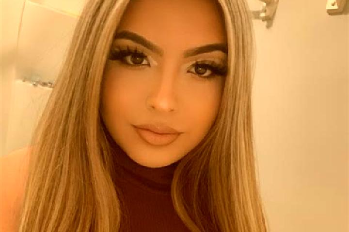 Aubrey, 32, a blonde dark-eyed latina companion based in Kon Dong. Offering Roleplay, Domination, Tantra. Available for incall and outcall, day and evening d...