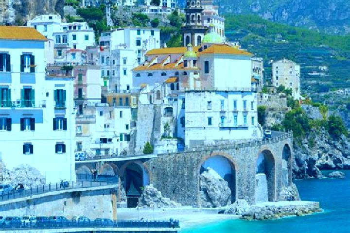 Aubrey, 32 — Escort in Giorgilorio, Italy