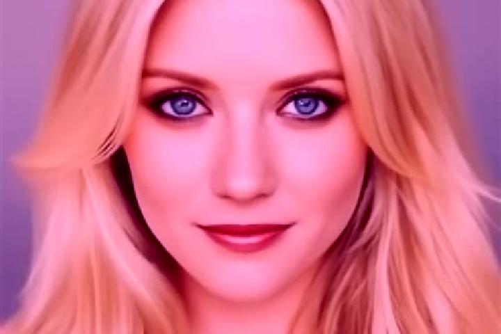 Aubrey, 33, a blonde dark-eyed mixed companion based in Cigliano. Offering Roleplay, CIM, Fetish. Available for incall and outcall, day and evening dates.