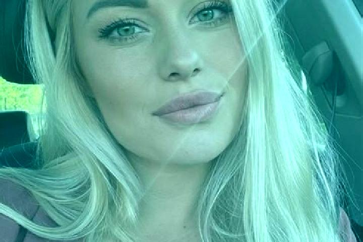 Aubrey, 33, a blonde hazel-eyed indian companion based in East Halton. Offering Domination, Overnight, Duos. Available for incall and outcall, overnight book...