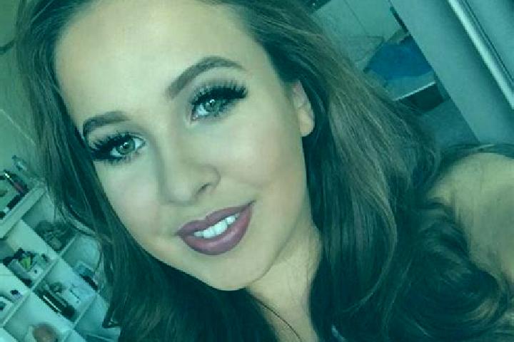 Aubrey, 34, a chestnut grey-eyed caucasian companion based in Huttlingen. Offering Domination, Travel Companion, Girlfriend Experience. Available for incall ...