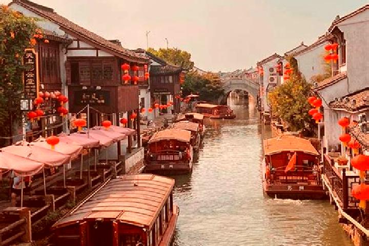 Aubrey, 34 — Escort in Lixu, China