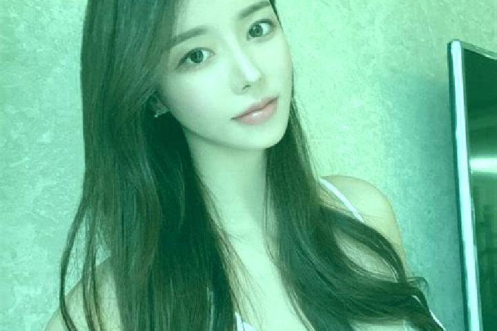 Aubrey, 34 — Escort in Qiaowa, China
