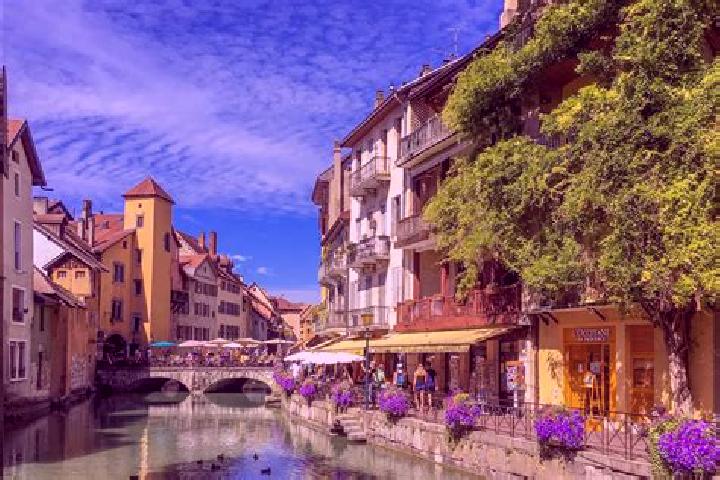 Aubrey, 34 — Escort in Vezelois, France