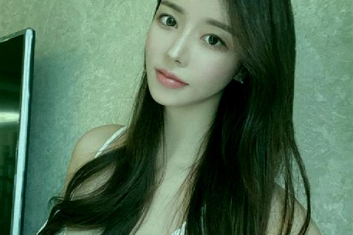 Aubrey, 34 — Escort in Yangjiapo, China