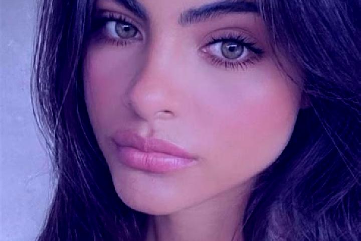 Aubrey, 35, a brunette green-eyed caucasian companion based in Motoseni. Offering CIM, Overnight, Striptease, Travel Companion. Available for incall and outc...